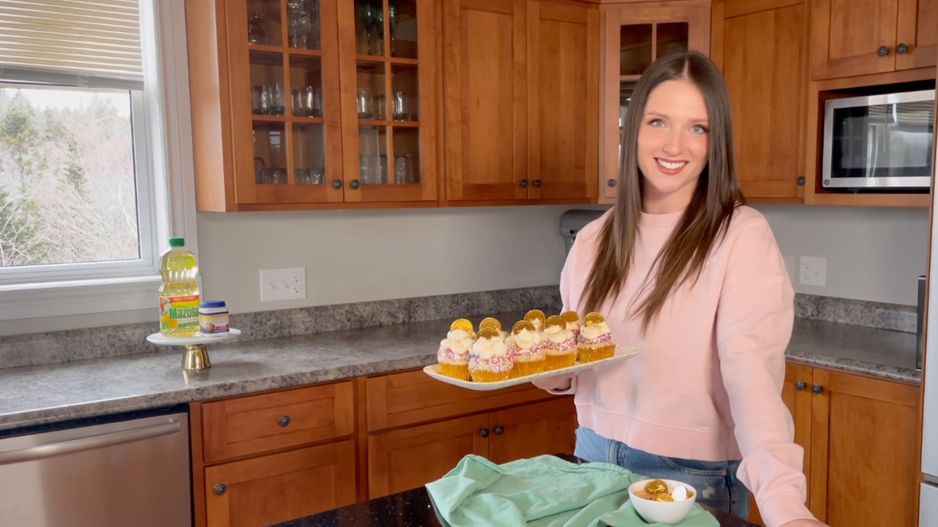 Pot of Gold Cup Cakes Video Preview